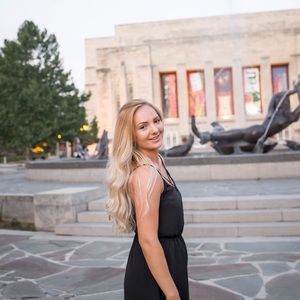 Meet your Posher, Jasmine